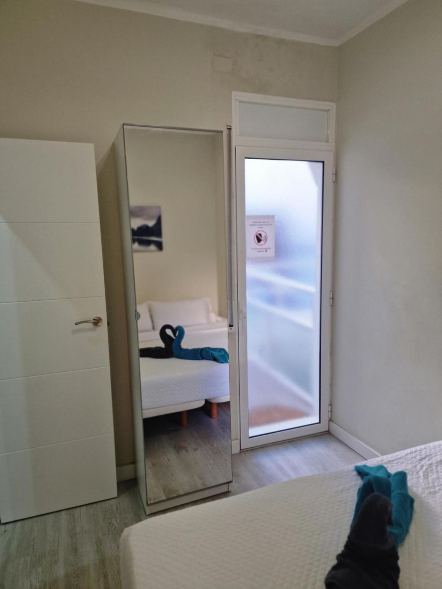 Barcelona 2 Habitaciones L'Hospitalet de Llobregat Bagian luar foto